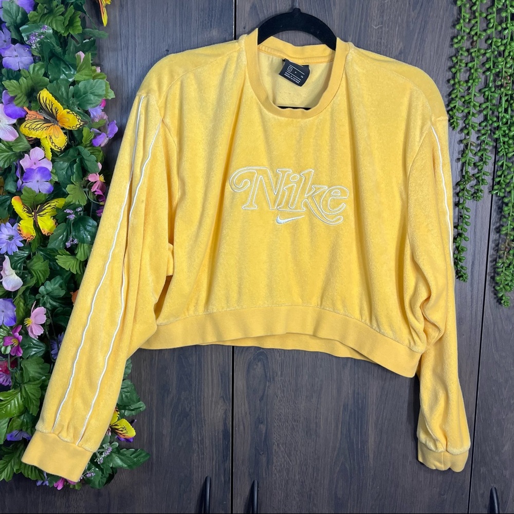 ~Nike Retro Embroidered  Terry Cloth Logo Pullover Sweater Size Small